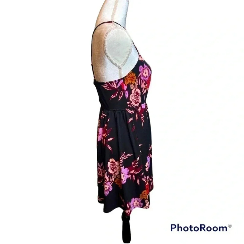 Ldla Floral Skater‎ Dress - Picture 3 of 10